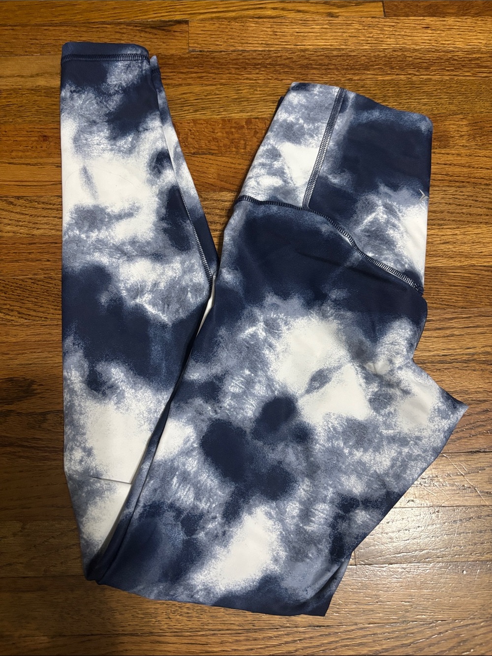 Old Navy Active PowerSoft leggings blue & white